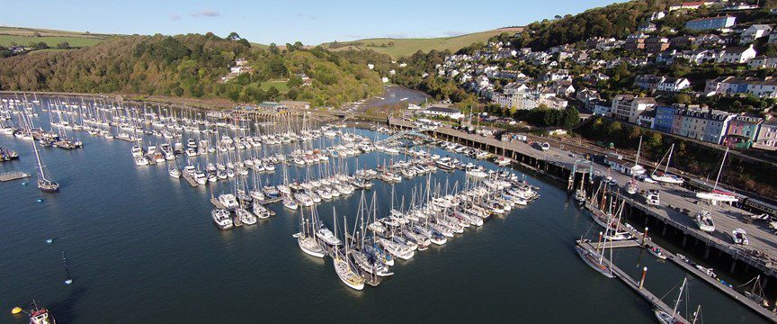 Dartmouth Marina - Dartmouth cruising Guide - Ancasta