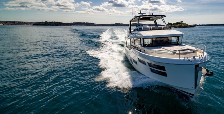 Grand-trawler-62