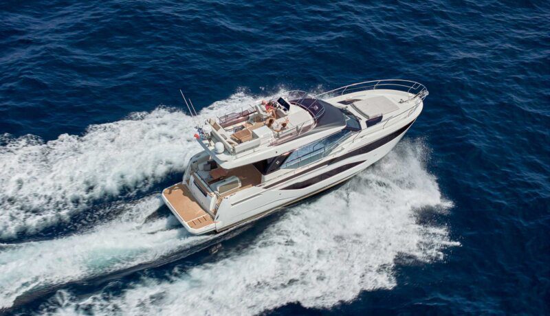 Prestige F4 Arial at sea