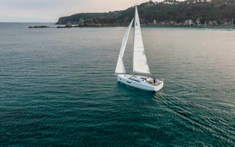 Oceanis 37.1