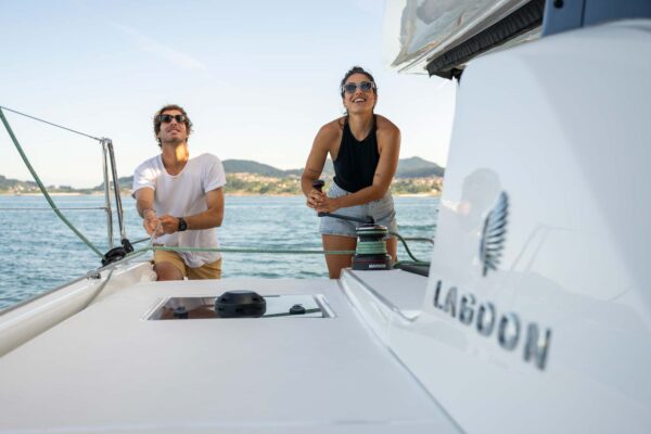 Lagoon 43 winch