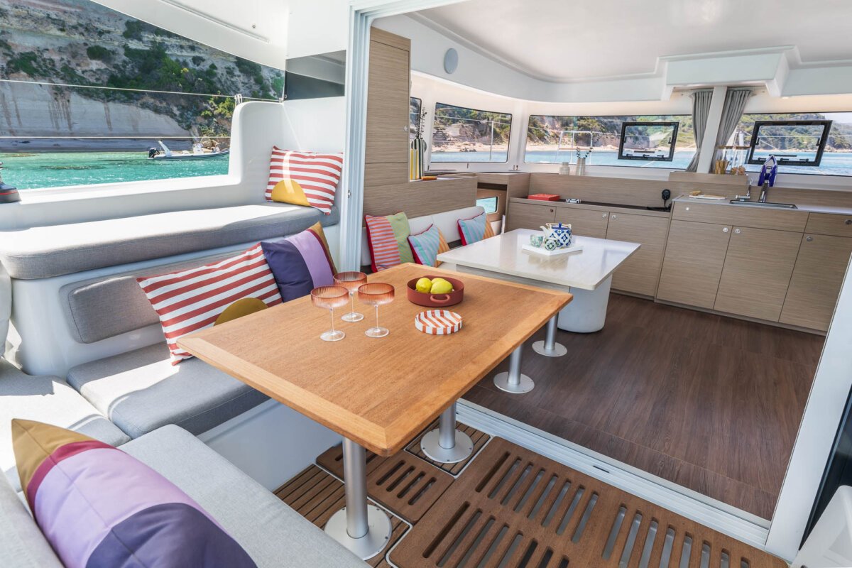 Lagoon 38 Open Plan Saloon